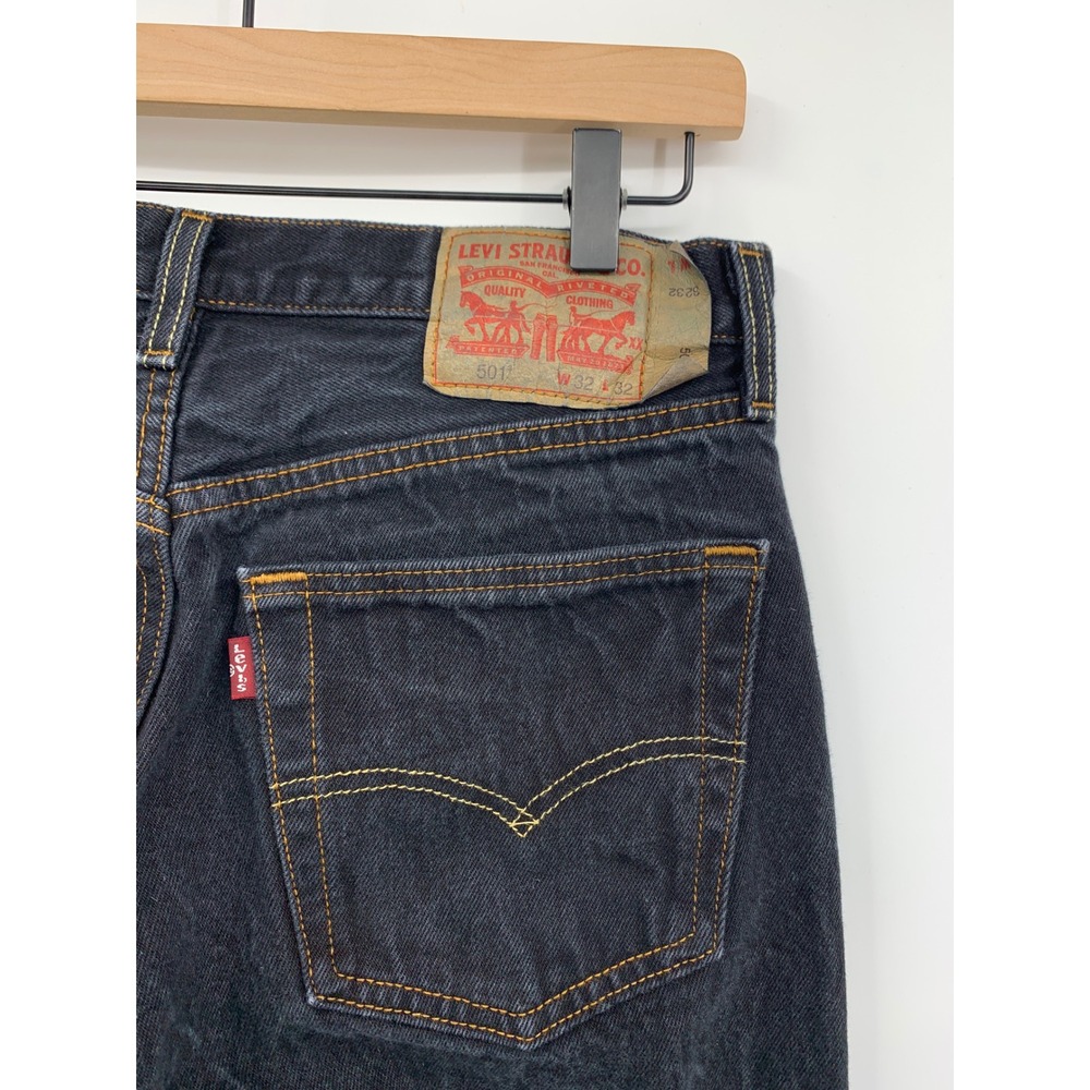 Levis 501 Jeans Mens‎ 30x28 Black Straight Leg Button Fly Denim (Tag 32x32)